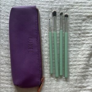 Luxie Mint Green Brush Set with Purple Case